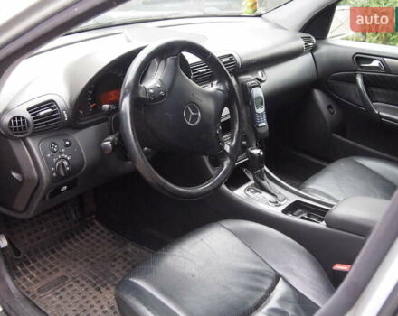Сірий Мерседес Ц-Клас, об'ємом двигуна 2 л та пробігом 230 тис. км за 5200 $, фото 1 на Automoto.ua