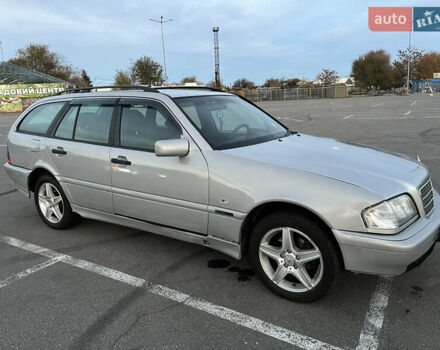 Сірий Мерседес Ц-Клас, об'ємом двигуна 2.15 л та пробігом 475 тис. км за 3300 $, фото 4 на Automoto.ua