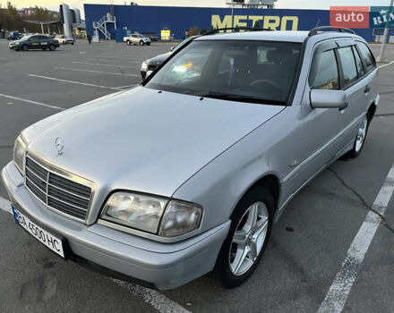 Сірий Мерседес Ц-Клас, об'ємом двигуна 2.15 л та пробігом 475 тис. км за 3300 $, фото 5 на Automoto.ua