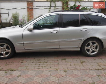 Сірий Мерседес Ц-Клас, об'ємом двигуна 2 л та пробігом 230 тис. км за 5200 $, фото 3 на Automoto.ua