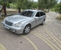 Сірий Мерседес Ц-Клас, об'ємом двигуна 2 л та пробігом 350 тис. км за 2707 $, фото 1 на Automoto.ua