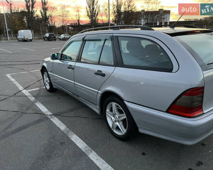 Сірий Мерседес Ц-Клас, об'ємом двигуна 2.15 л та пробігом 475 тис. км за 3300 $, фото 7 на Automoto.ua