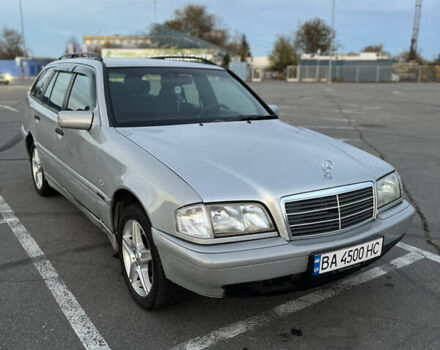 Сірий Мерседес Ц-Клас, об'ємом двигуна 2.15 л та пробігом 475 тис. км за 3300 $, фото 2 на Automoto.ua