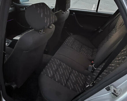 Сірий Мерседес Ц-Клас, об'ємом двигуна 2.15 л та пробігом 475 тис. км за 3300 $, фото 18 на Automoto.ua