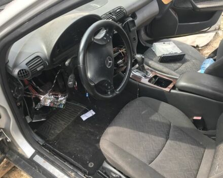 Серый Мерседес Ц-Класс, объемом двигателя 0 л и пробегом 250 тыс. км за 999 $, фото 1 на Automoto.ua