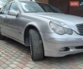 Серый Мерседес Ц-Класс, объемом двигателя 2.15 л и пробегом 280 тыс. км за 4100 $, фото 1 на Automoto.ua