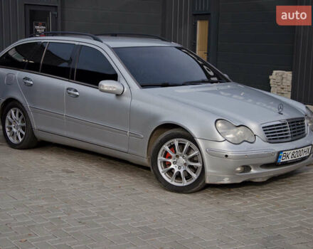 Сірий Мерседес Ц-Клас, об'ємом двигуна 2.7 л та пробігом 446 тис. км за 4900 $, фото 7 на Automoto.ua
