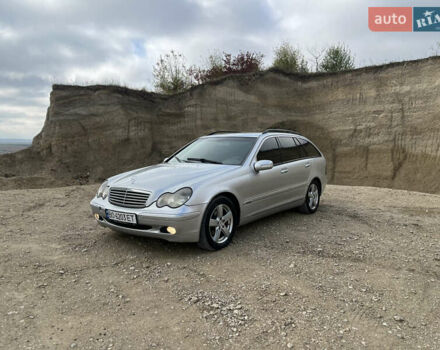 Сірий Мерседес Ц-Клас, об'ємом двигуна 2.15 л та пробігом 350 тис. км за 4590 $, фото 2 на Automoto.ua