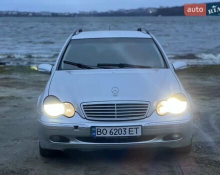 Серый Мерседес Ц-Класс, объемом двигателя 2.2 л и пробегом 360 тыс. км за 4200 $, фото 1 на Automoto.ua