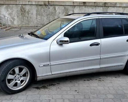 Серый Мерседес Ц-Класс, объемом двигателя 2 л и пробегом 350 тыс. км за 3450 $, фото 9 на Automoto.ua