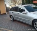Сірий Мерседес Ц-Клас, об'ємом двигуна 2.1 л та пробігом 429 тис. км за 4300 $, фото 4 на Automoto.ua