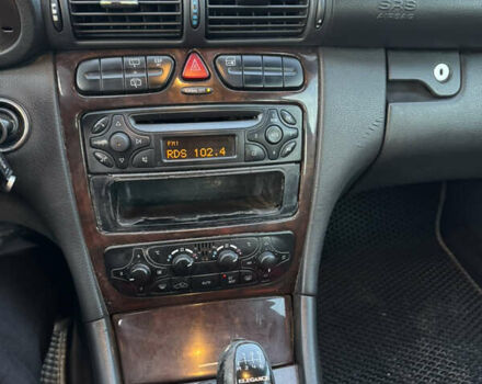 Серый Мерседес Ц-Класс, объемом двигателя 2.15 л и пробегом 400 тыс. км за 3999 $, фото 14 на Automoto.ua