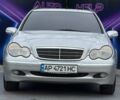 Мерседес Ц-Клас 2001 у Запоріжжя на Automoto.ua Сірий Мерседес Ц-Клас, об'ємом двигуна 2 л та пробігом 228 тис. км за 5499 $, фото 2 на Automoto.ua