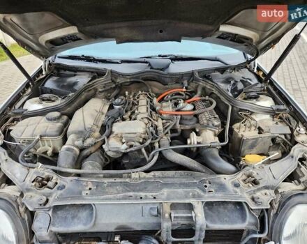 Сірий Мерседес Ц-Клас, об'ємом двигуна 2.15 л та пробігом 356 тис. км за 3550 $, фото 29 на Automoto.ua