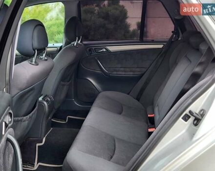 Сірий Мерседес Ц-Клас, об'ємом двигуна 2.15 л та пробігом 356 тис. км за 3550 $, фото 19 на Automoto.ua