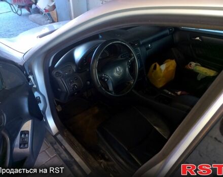 Сірий Мерседес Ц-Клас, об'ємом двигуна 2.7 л та пробігом 322 тис. км за 5000 $, фото 6 на Automoto.ua