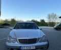 Сірий Мерседес Ц-Клас, об'ємом двигуна 2 л та пробігом 350 тис. км за 2550 $, фото 21 на Automoto.ua