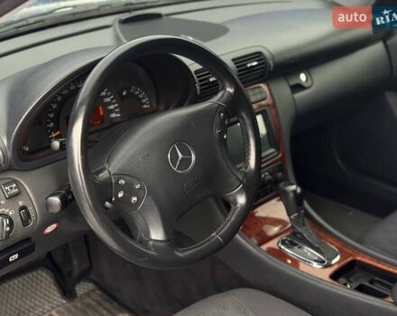 Мерседес Ц-Клас 2001 у Запоріжжя на Automoto.ua Сірий Мерседес Ц-Клас, об'ємом двигуна 2 л та пробігом 228 тис. км за 5499 $, фото 7 на Automoto.ua