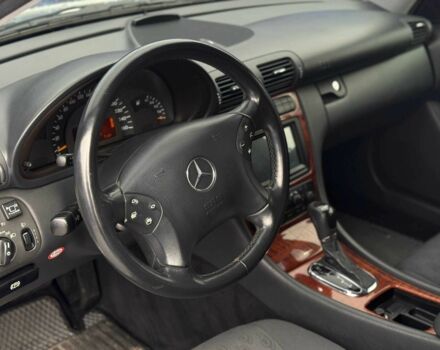 Мерседес Ц-Клас 2001 у Запоріжжя на Automoto.ua Сірий Мерседес Ц-Клас, об'ємом двигуна 2 л та пробігом 228 тис. км за 5499 $, фото 7 на Automoto.ua