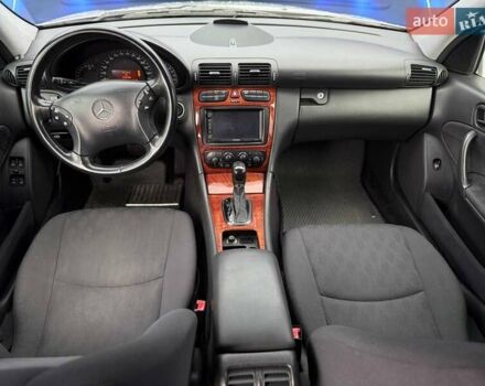 Мерседес Ц-Клас 2001 у Запоріжжя на Automoto.ua Сірий Мерседес Ц-Клас, об'ємом двигуна 2 л та пробігом 228 тис. км за 5499 $, фото 10 на Automoto.ua