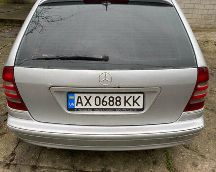 Серый Мерседес Ц-Класс, объемом двигателя 2.2 л и пробегом 384 тыс. км за 2500 $, фото 1 на Automoto.ua