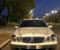 Сірий Мерседес Ц-Клас, об'ємом двигуна 2 л та пробігом 352 тис. км за 2800 $, фото 1 на Automoto.ua