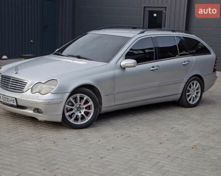 Сірий Мерседес Ц-Клас, об'ємом двигуна 2.7 л та пробігом 446 тис. км за 4900 $, фото 3 на Automoto.ua