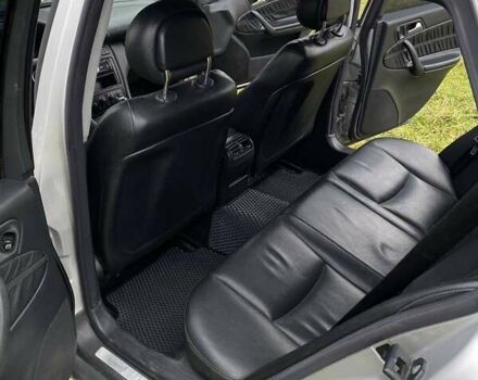 Серый Мерседес Ц-Класс, объемом двигателя 2.1 л и пробегом 460 тыс. км за 5000 $, фото 12 на Automoto.ua