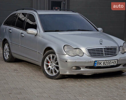 Сірий Мерседес Ц-Клас, об'ємом двигуна 2.7 л та пробігом 446 тис. км за 4900 $, фото 9 на Automoto.ua