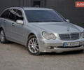 Сірий Мерседес Ц-Клас, об'ємом двигуна 2.7 л та пробігом 446 тис. км за 4699 $, фото 9 на Automoto.ua