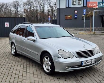 Сірий Мерседес Ц-Клас, об'ємом двигуна 2.15 л та пробігом 356 тис. км за 3550 $, фото 4 на Automoto.ua