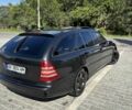 Серый Мерседес Ц-Класс, объемом двигателя 2.7 л и пробегом 300 тыс. км за 4000 $, фото 3 на Automoto.ua
