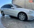 Сірий Мерседес Ц-Клас, об'ємом двигуна 2.1 л та пробігом 350 тис. км за 3900 $, фото 1 на Automoto.ua