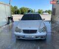 Сірий Мерседес Ц-Клас, об'ємом двигуна 2.1 л та пробігом 350 тис. км за 3900 $, фото 4 на Automoto.ua