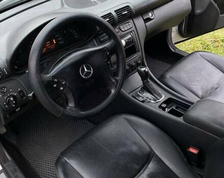 Серый Мерседес Ц-Класс, объемом двигателя 2.1 л и пробегом 460 тыс. км за 5000 $, фото 9 на Automoto.ua