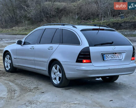 Серый Мерседес Ц-Класс, объемом двигателя 2.2 л и пробегом 360 тыс. км за 4200 $, фото 4 на Automoto.ua