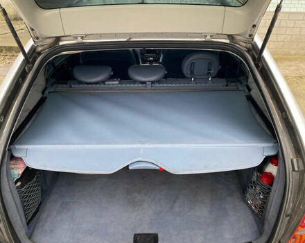 Серый Мерседес Ц-Класс, объемом двигателя 2.2 л и пробегом 384 тыс. км за 2500 $, фото 8 на Automoto.ua