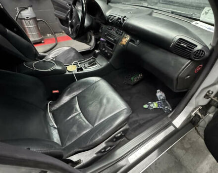 Сірий Мерседес Ц-Клас, об'ємом двигуна 2.6 л та пробігом 340 тис. км за 4000 $, фото 3 на Automoto.ua