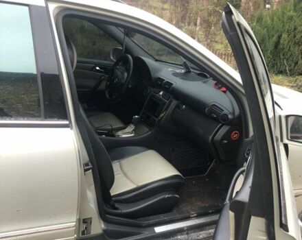 Серый Мерседес Ц-Класс, объемом двигателя 2.7 л и пробегом 320 тыс. км за 4250 $, фото 6 на Automoto.ua