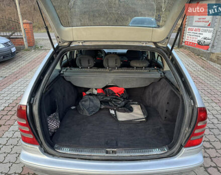 Серый Мерседес Ц-Класс, объемом двигателя 2.15 л и пробегом 400 тыс. км за 3999 $, фото 13 на Automoto.ua