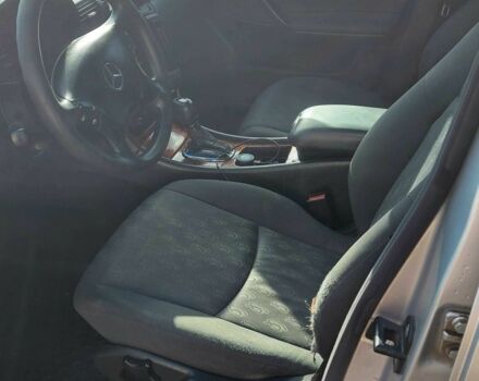 Сірий Мерседес Ц-Клас, об'ємом двигуна 2.1 л та пробігом 500 тис. км за 3700 $, фото 8 на Automoto.ua