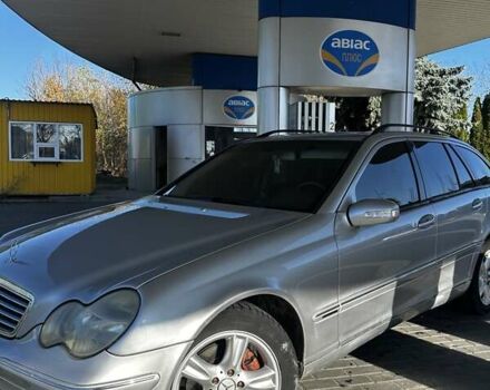 Серый Мерседес Ц-Класс, объемом двигателя 2.1 л и пробегом 465 тыс. км за 5500 $, фото 9 на Automoto.ua