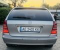 Сірий Мерседес Ц-Клас, об'ємом двигуна 2.7 л та пробігом 250 тис. км за 4310 $, фото 5 на Automoto.ua