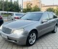 Сірий Мерседес Ц-Клас, об'ємом двигуна 2.7 л та пробігом 250 тис. км за 4310 $, фото 1 на Automoto.ua