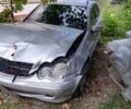 Сірий Мерседес Ц-Клас, об'ємом двигуна 1.8 л та пробігом 260 тис. км за 2000 $, фото 2 на Automoto.ua
