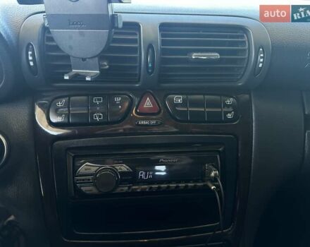 Серый Мерседес Ц-Класс, объемом двигателя 2.1 л и пробегом 465 тыс. км за 5500 $, фото 21 на Automoto.ua