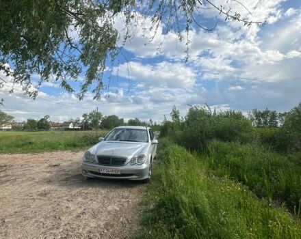 Сірий Мерседес Ц-Клас, об'ємом двигуна 2.7 л та пробігом 433 тис. км за 500 $, фото 5 на Automoto.ua
