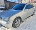 Сірий Мерседес Ц-Клас, об'ємом двигуна 2.69 л та пробігом 357 тис. км за 4900 $, фото 1 на Automoto.ua