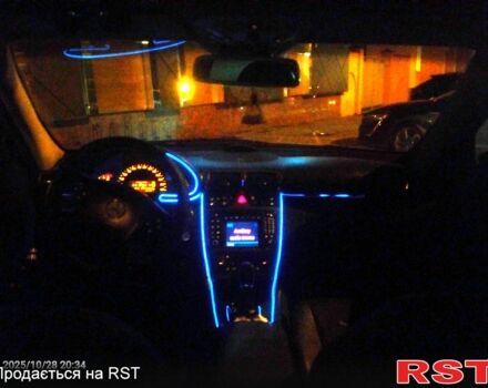 Сірий Мерседес Ц-Клас, об'ємом двигуна 2.7 л та пробігом 300 тис. км за 4990 $, фото 8 на Automoto.ua