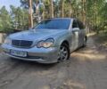 Сірий Мерседес Ц-Клас, об'ємом двигуна 2.1 л та пробігом 400 тис. км за 3700 $, фото 1 на Automoto.ua